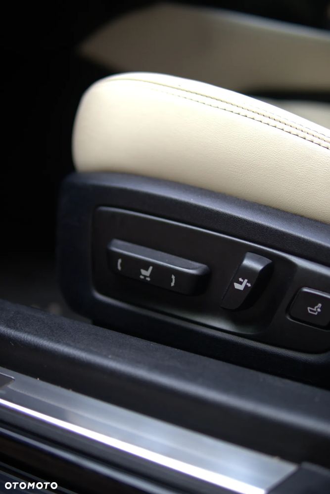 Lexus GS 200t Luxury Line - 10