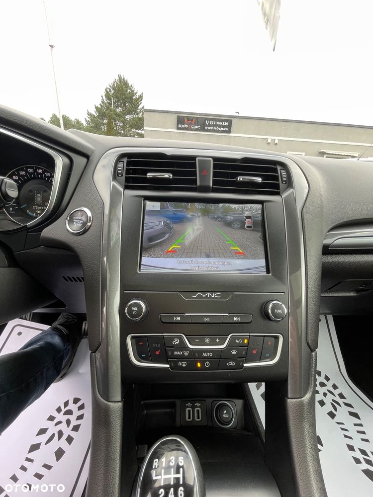 Ford Mondeo 2.0 TDCi Titanium - 27