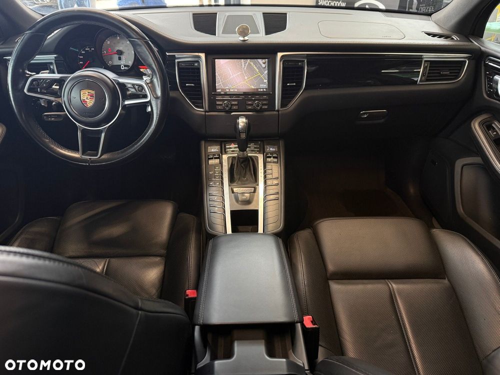 Porsche Macan - 18
