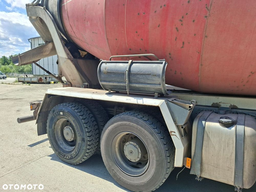 Versalift Actros 3241 B 8X4/4 - 39