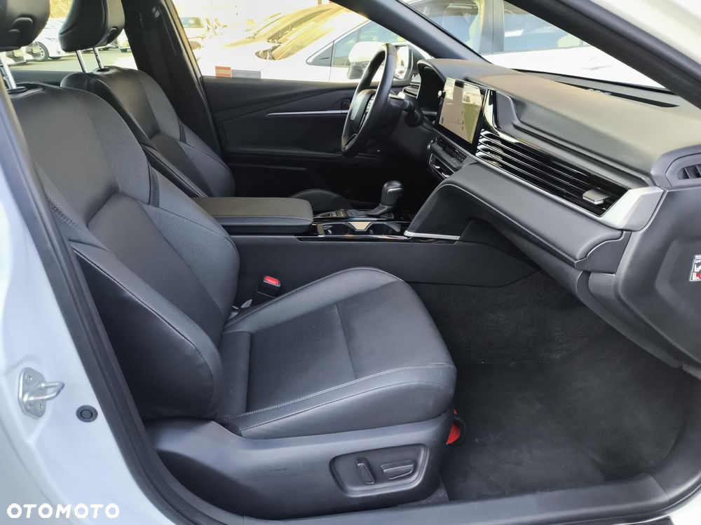 Toyota Camry - 14