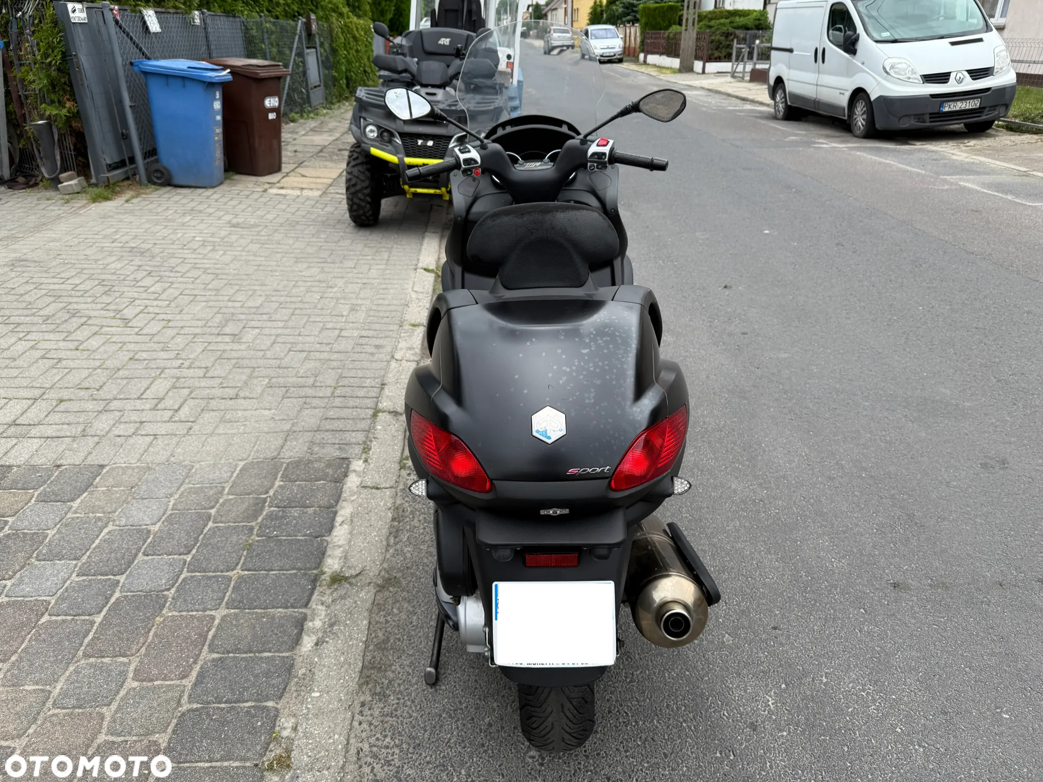 Piaggio MP-3 - 5