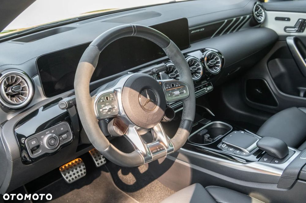 Mercedes-Benz CLA - 29