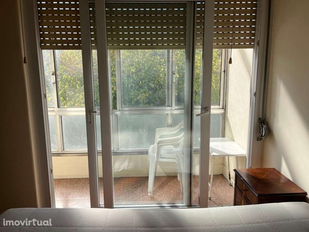 Apartamento T3 mobilado para arrendamento em Odivelas - Avenida D. ... - Grande imagem: 4/17