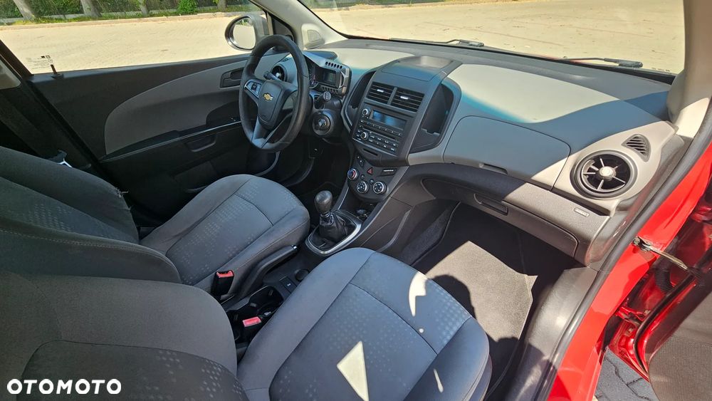 Chevrolet Aveo 1.2 LS - 19
