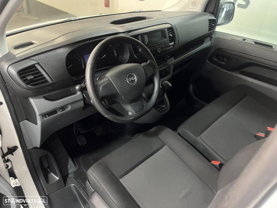 Opel Vivaro 1.5 CDTi L1H1 Essentia - 12