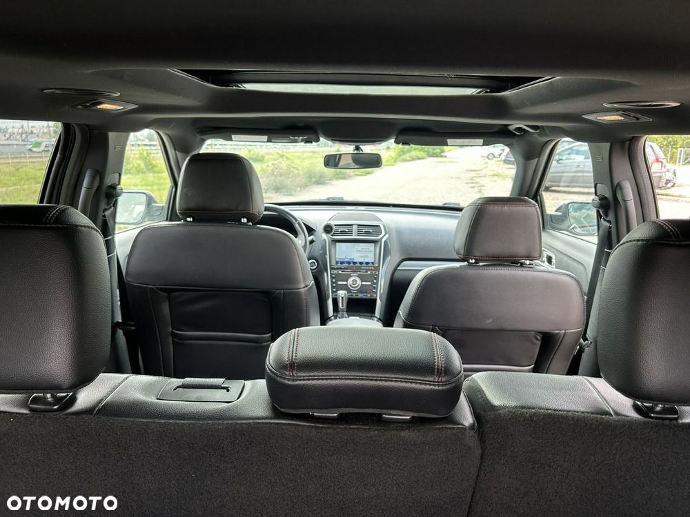 Ford Explorer - 14