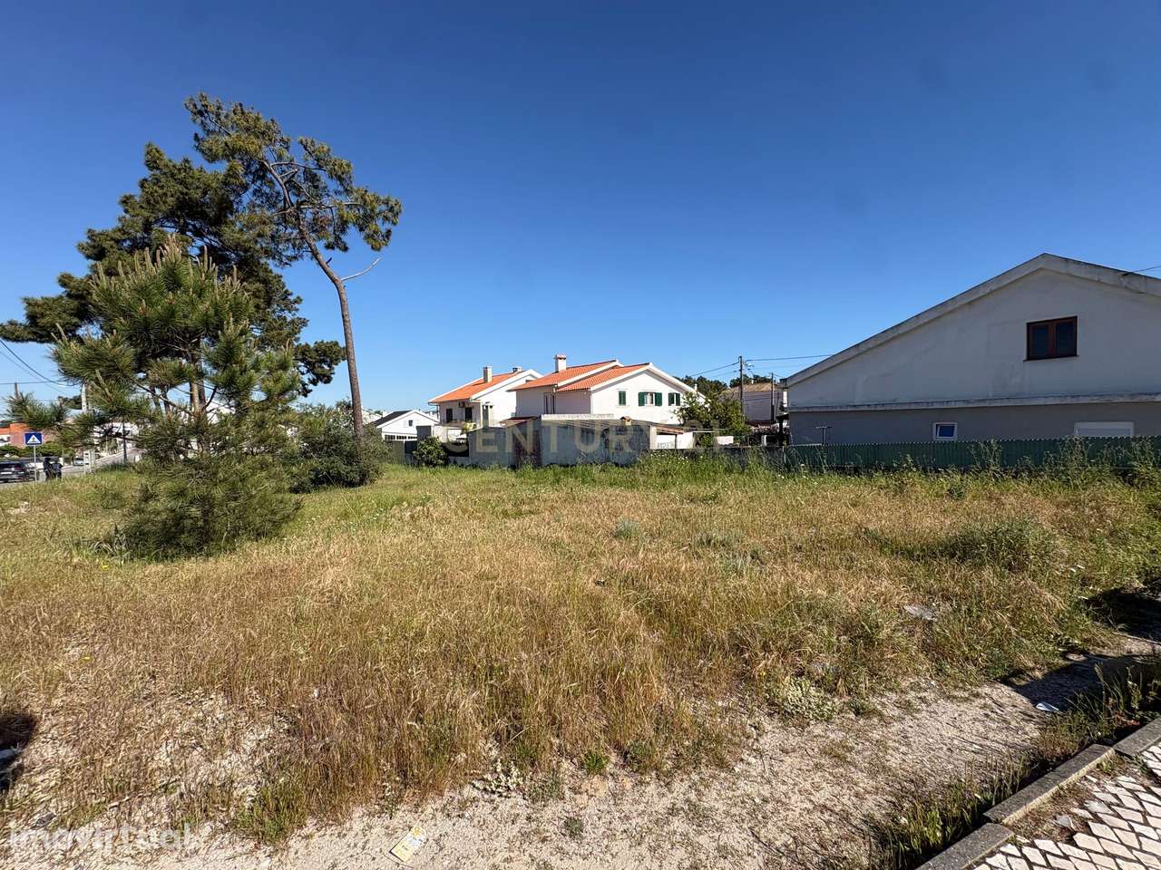 Terreno na Quinta do Conde para construção de edificio - Grande imagem: 3/24