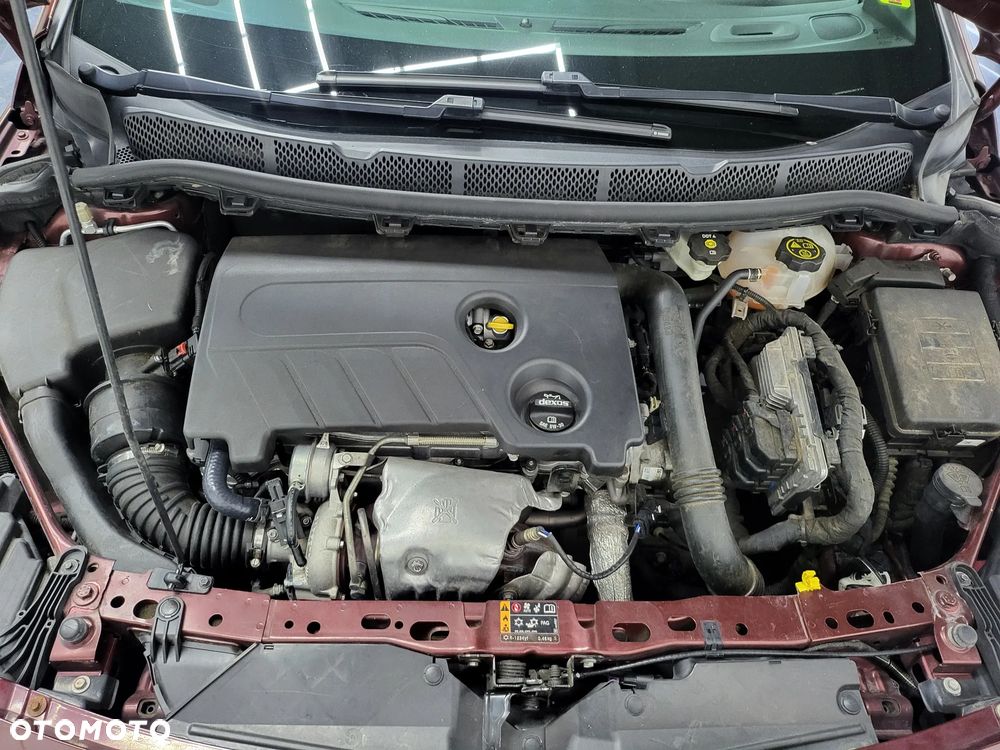Opel Astra 1.6 Turbo Start/Stop Innovation - 31