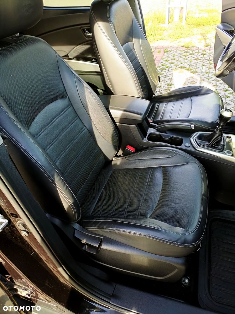 SsangYong/KGM Tivoli 1.6 Sapphire - 12