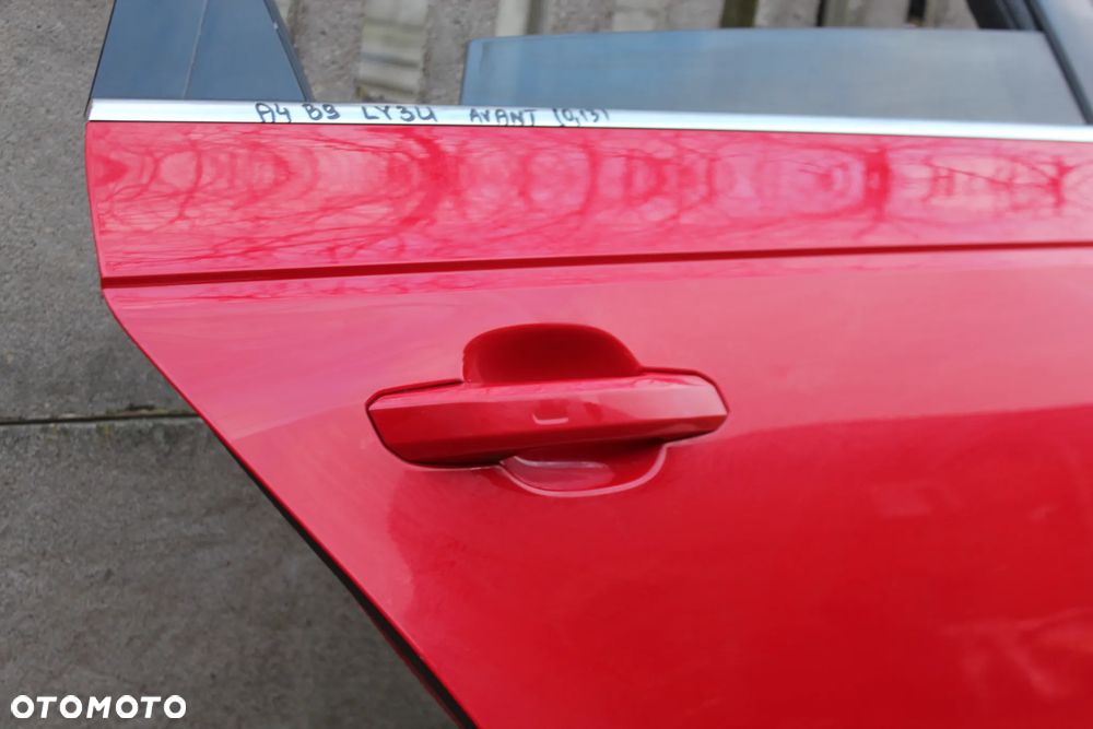 DRZWI TYLNE PRAWE AUDI A4 B9 AVANT LY3U 2017 - 13