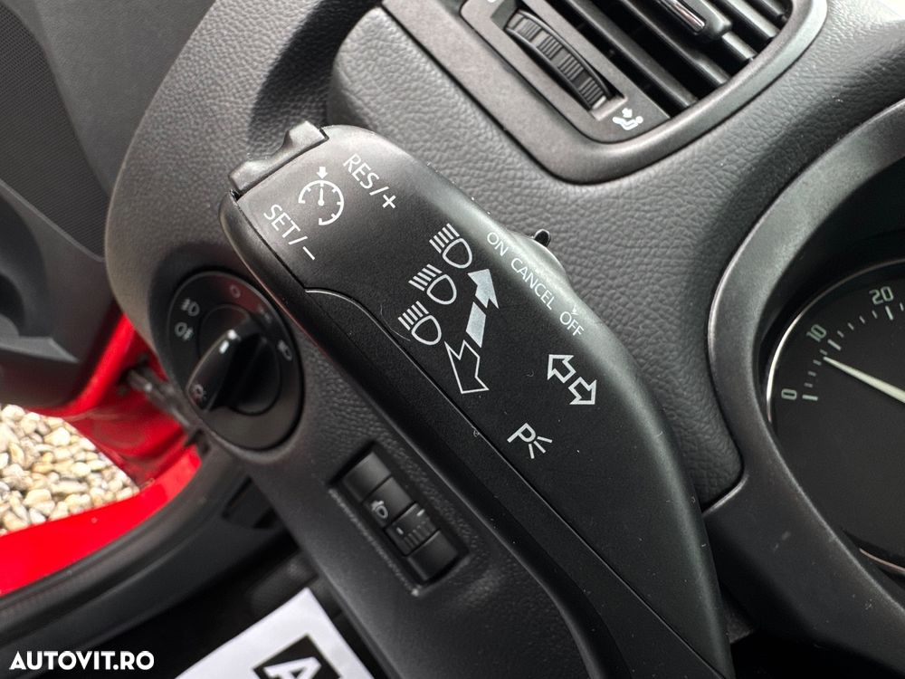 Skoda Fabia 1.2 TSI Ambiente DSG - 17