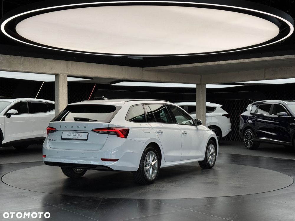 Skoda Octavia 2.0 TDI Ambition DSG - 6