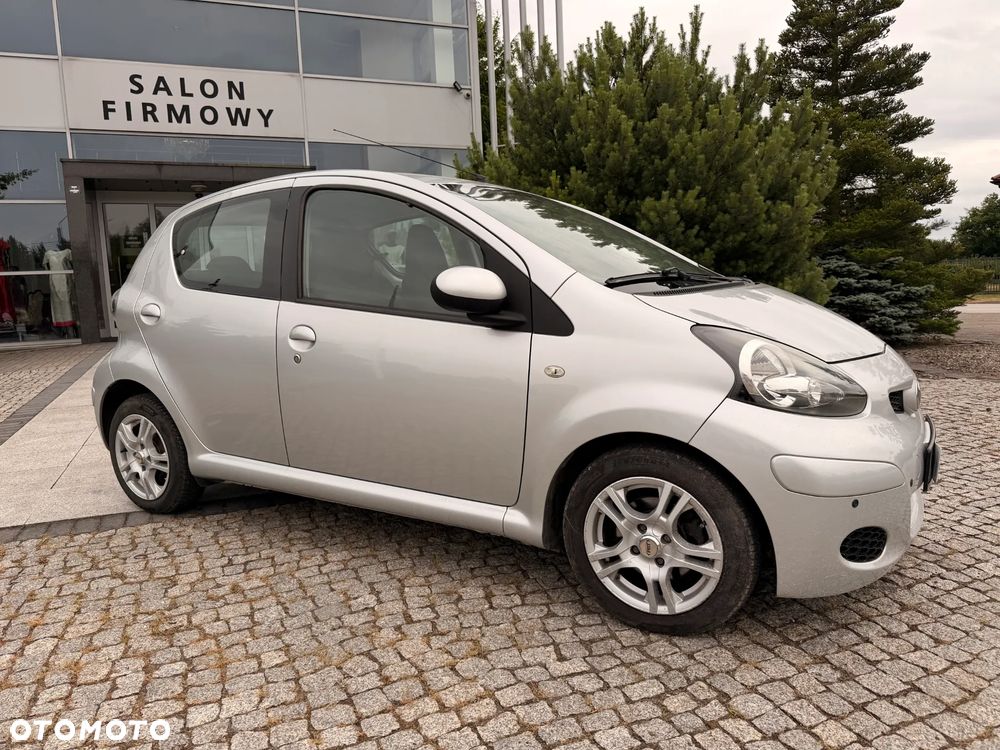 Toyota Aygo 1.0 VVT-i Premium MM - 2