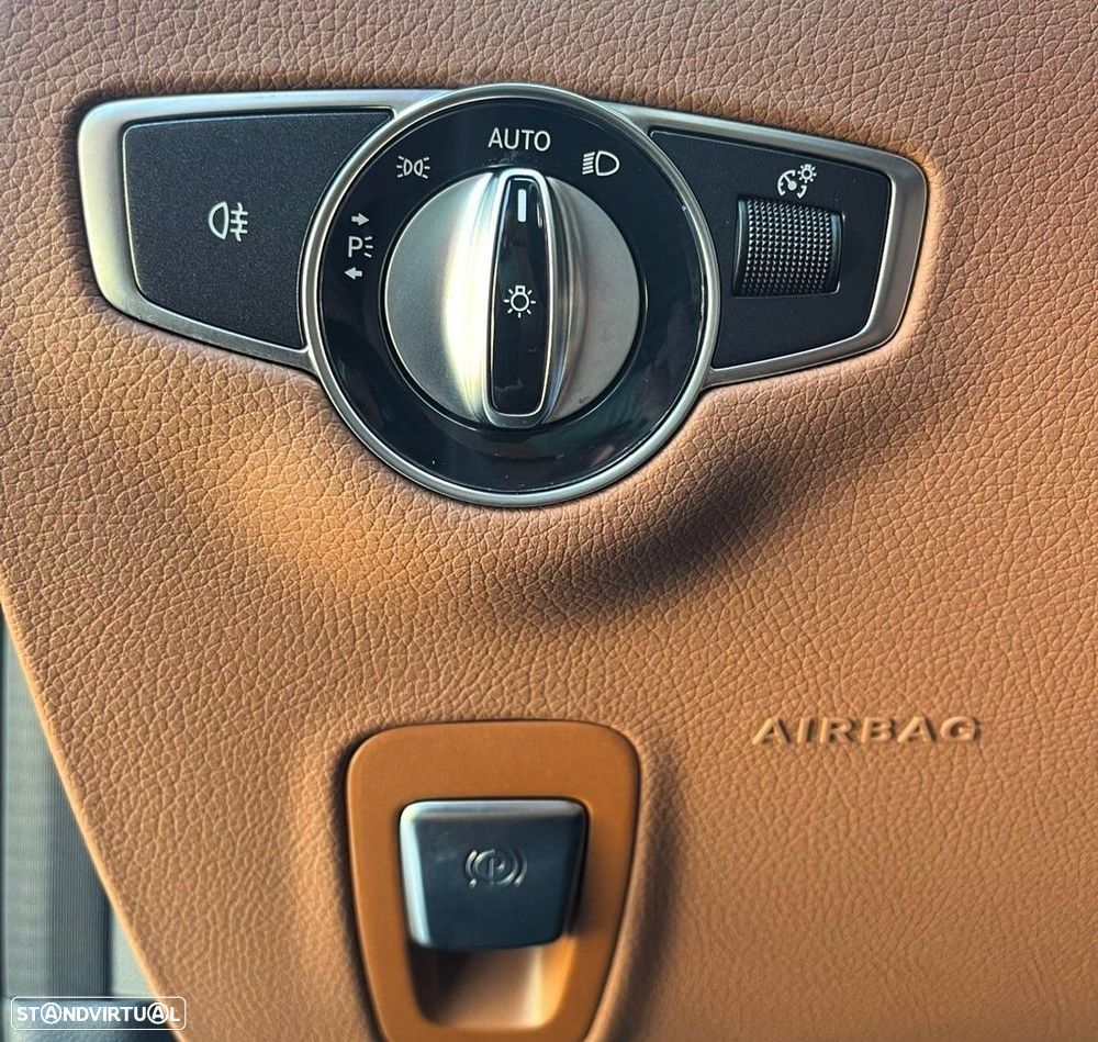 Mercedes-Benz E 300 d AMG Line 4Matic Aut. - 18