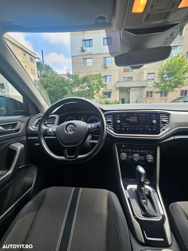 Volkswagen T-Roc - 7