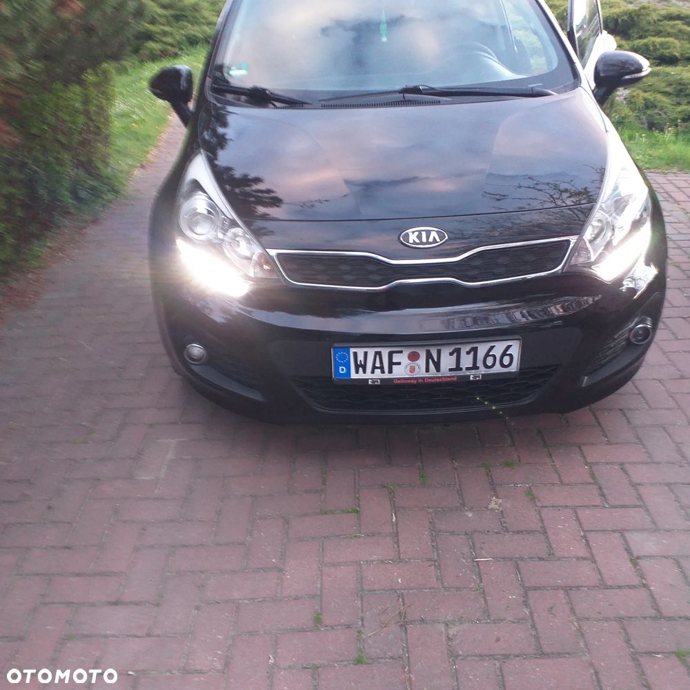 Kia Rio - 3
