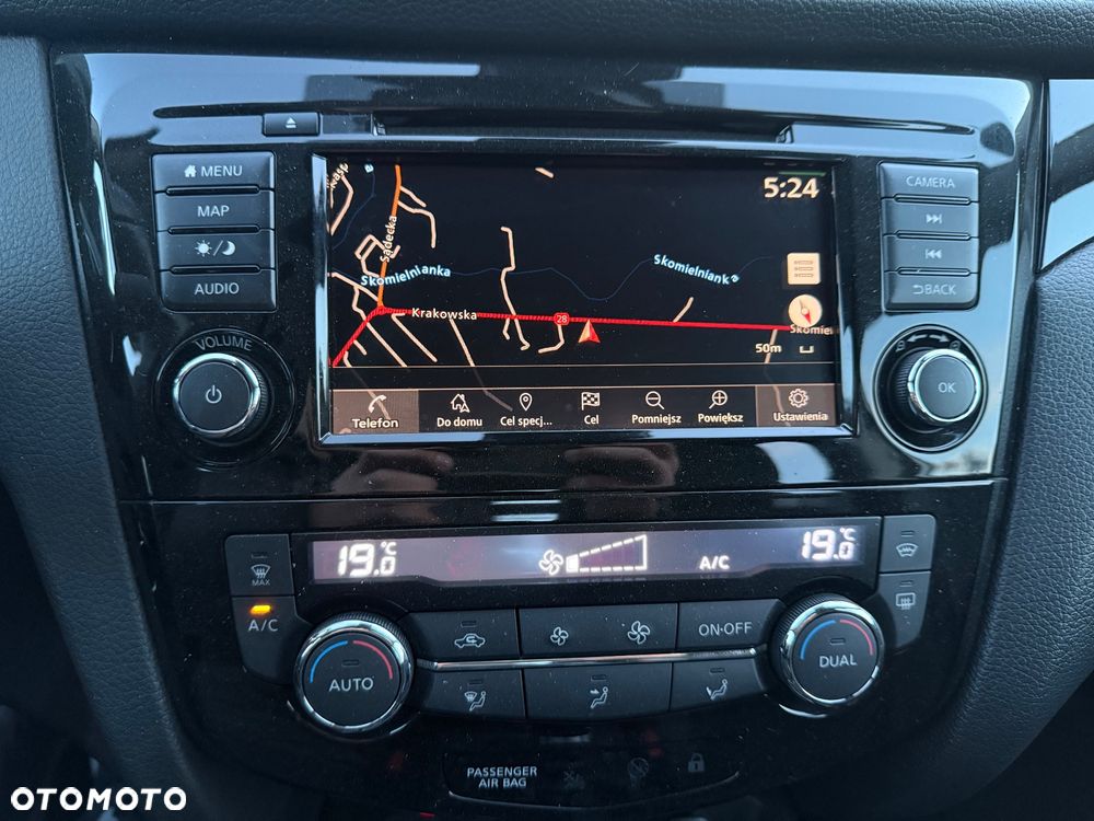 Nissan Qashqai 1.3 DIG-T TEKNA - 16