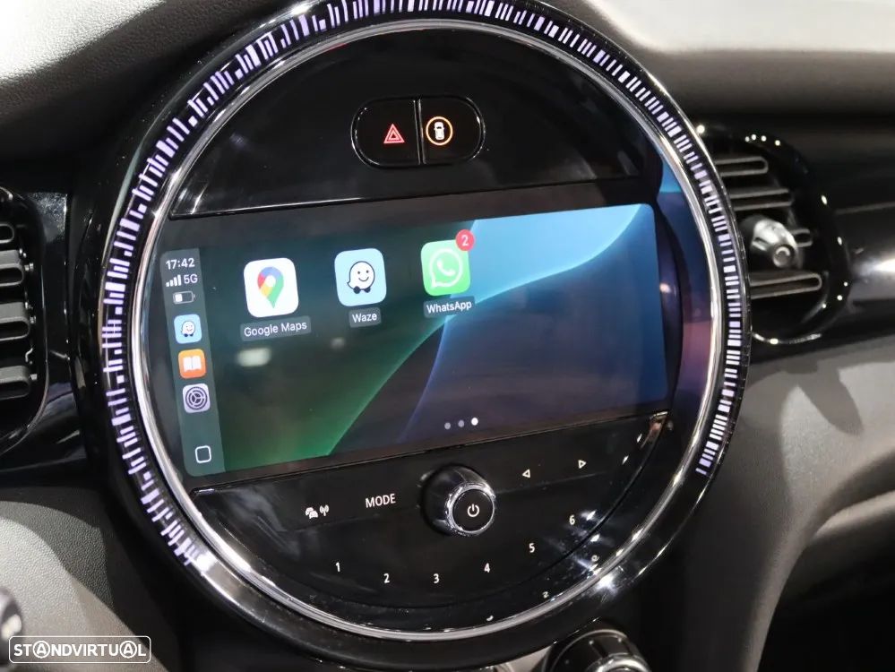 MINI Cabrio Cooper Premium Classic Auto - 25