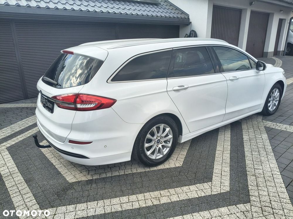 Ford Mondeo - 31