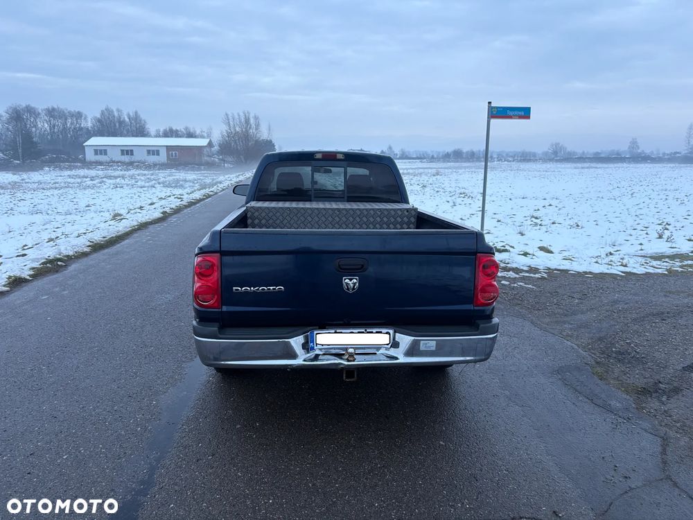 Dodge Dakota - 7