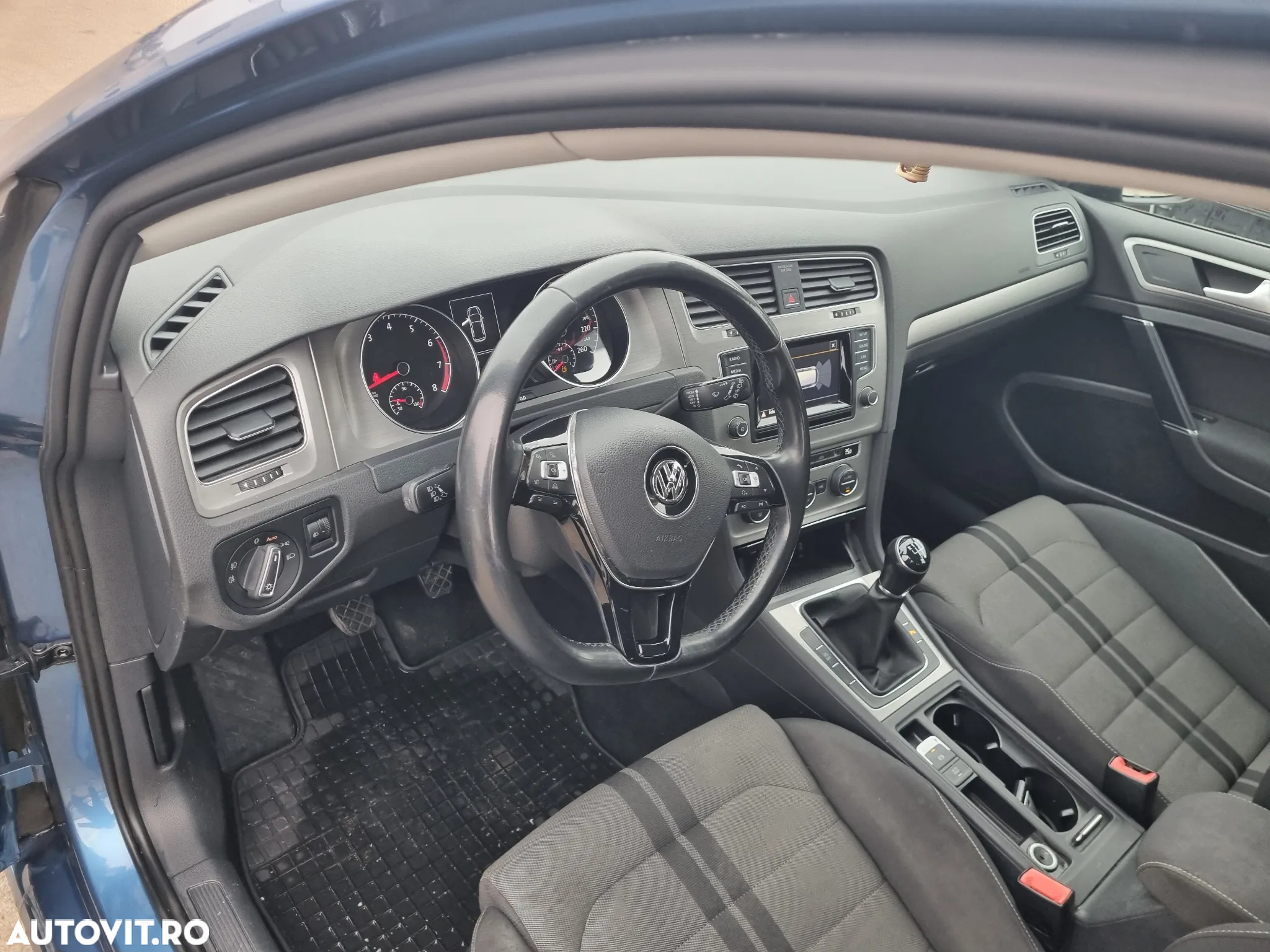 Volkswagen Golf 1.2 TSI BlueMotion Technology Trendline - 27