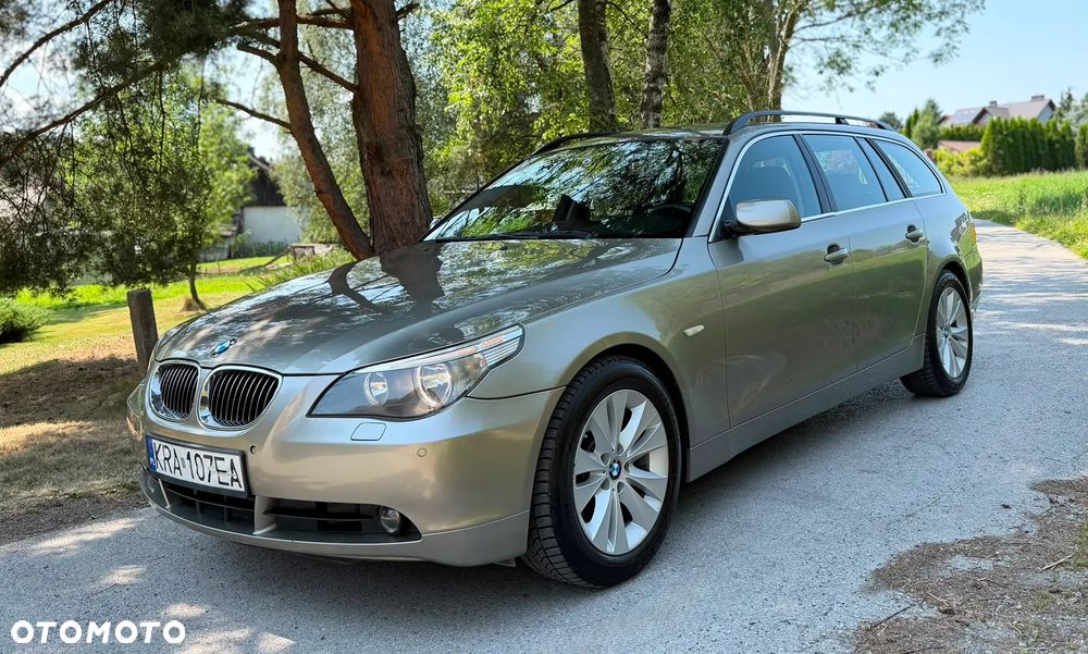 BMW Seria 5 525i - 2