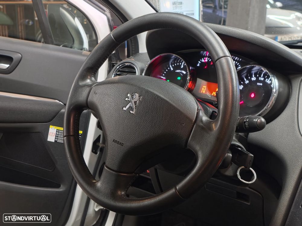 Peugeot 5008 e-HDI 115 ETG6 Stop&Start Active - 19