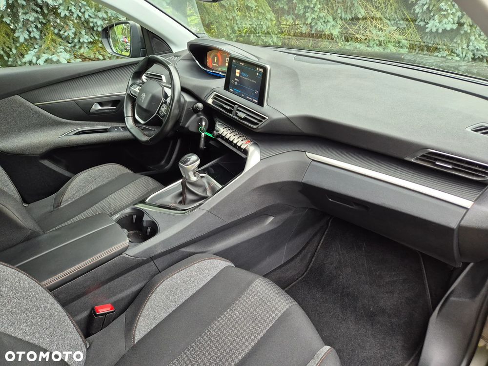 Peugeot 3008 - 12