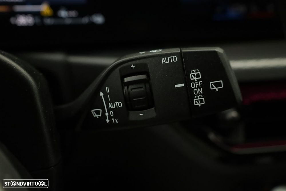 BMW 330 e Edição Desportiva M Auto - 18