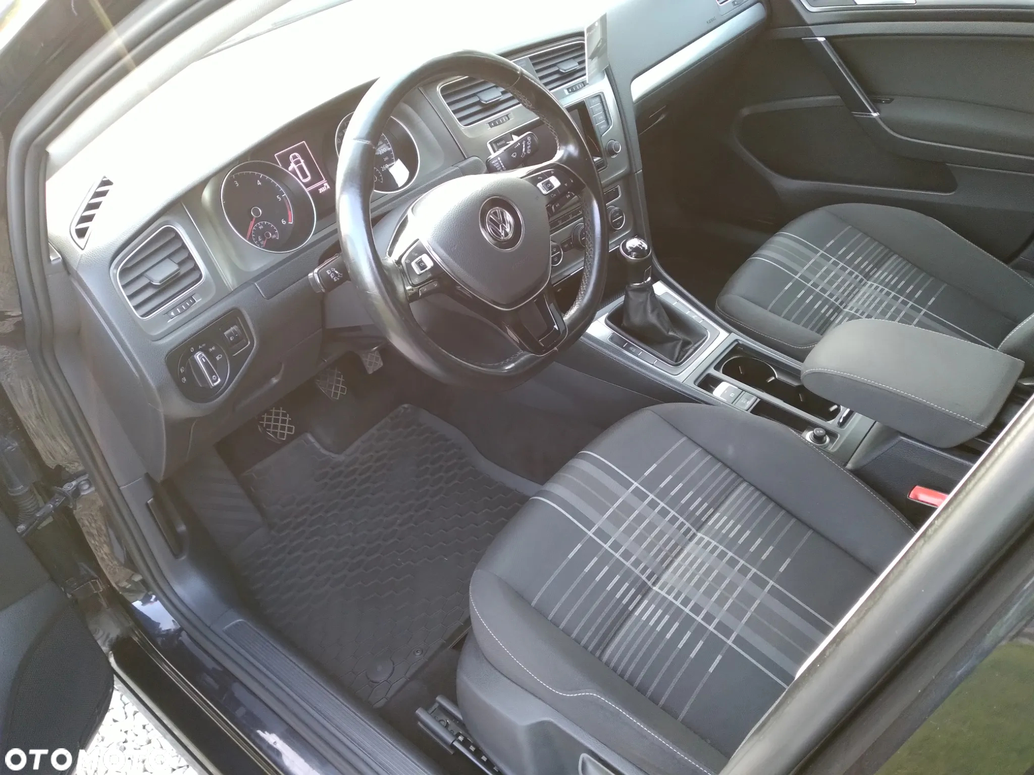 Volkswagen Golf 1.6 BlueTDI Trendline - 6