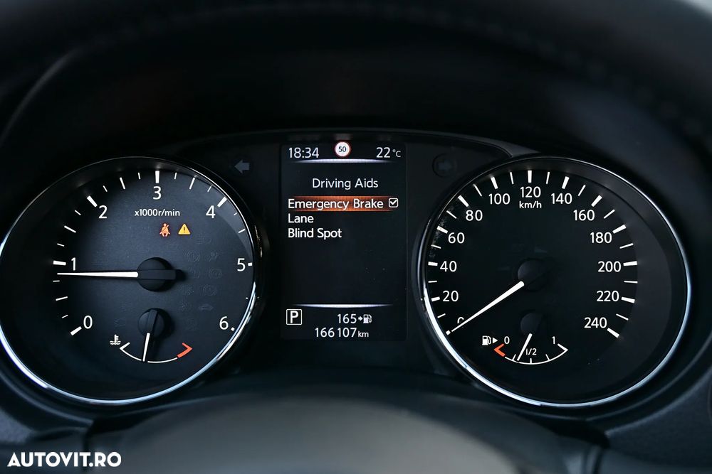 Nissan X-Trail 1.6 dCi Xtronic Tekna - 32