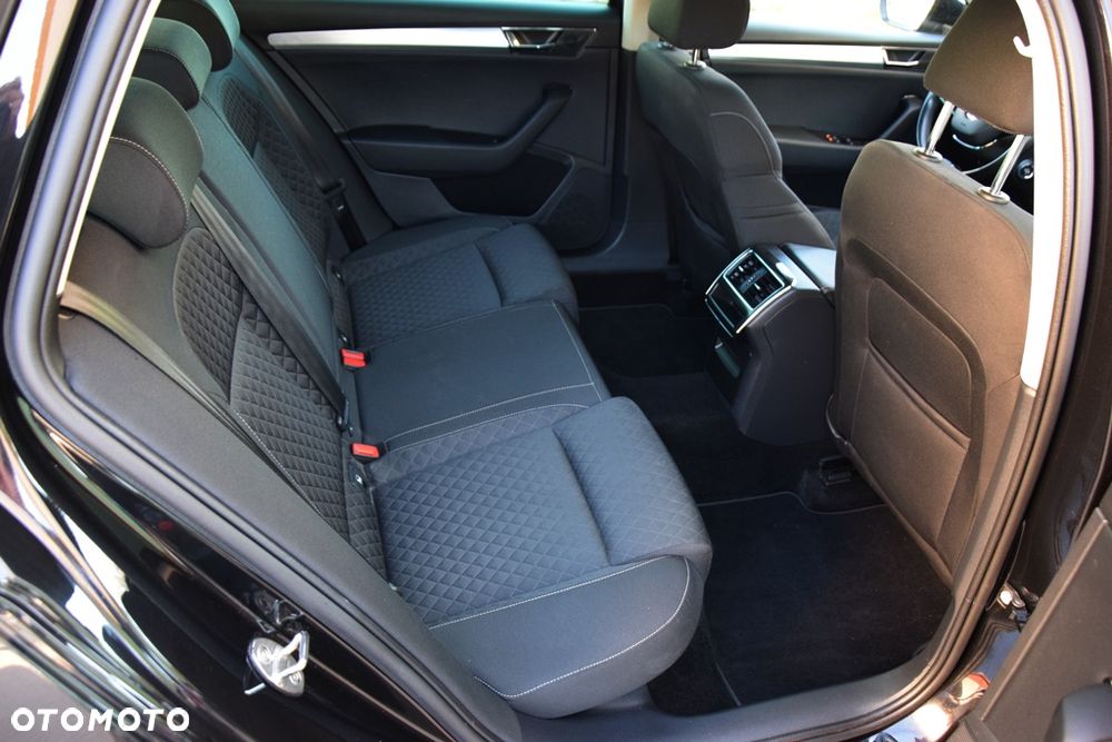 Skoda Superb 2.0 TDI Sportline DSG7 - 15