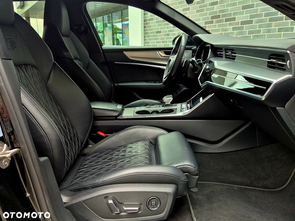 Audi A6 Avant 55 TFSI e quattro S tronic S line - 31