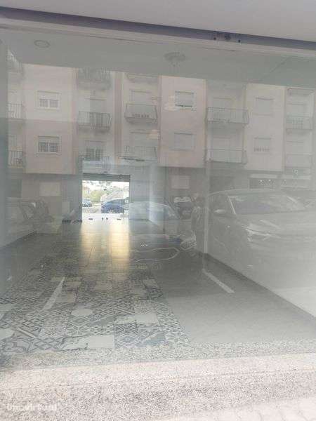 Arrendamento de Loja na Cruz de Pau BOA LOCALIZAÇÃO - Grande imagem: 3/6