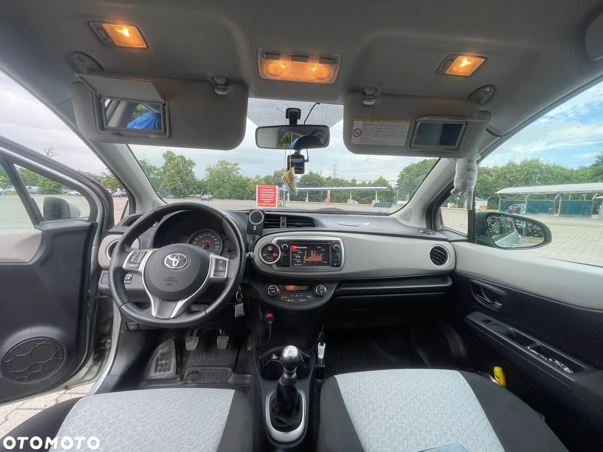 Toyota Yaris 1.33 Sol - 16