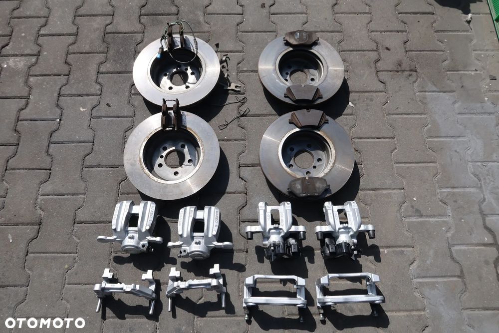 Zestaw Hamulcowy BMW G20 G21 Lift jak nowe - 1