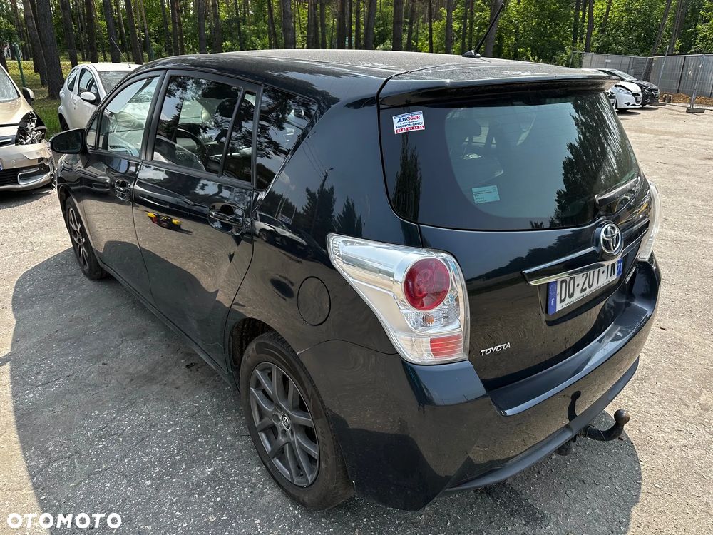 Toyota Verso - 3