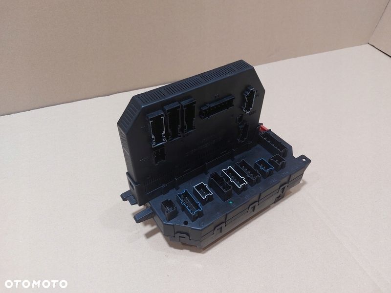 MERCEDES W221 W216 MODUL SAM SKRZYNKA BEZPIECZNIKÓW A2215403150, A2215402862 - 2