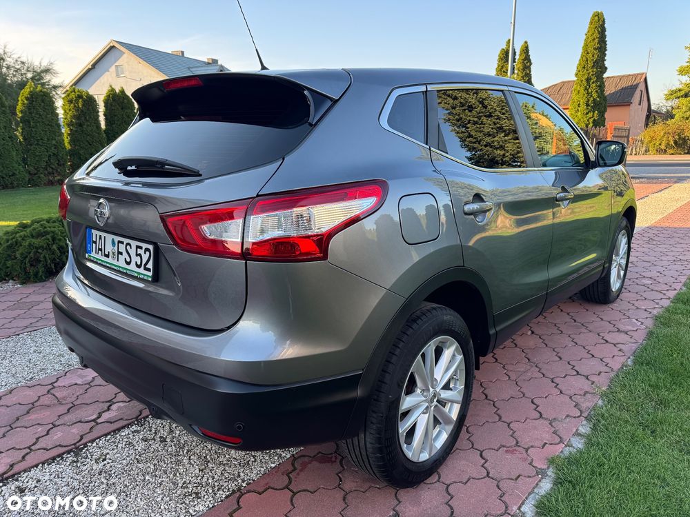 Nissan Qashqai 1.2 DIG-T N-Vision - 10