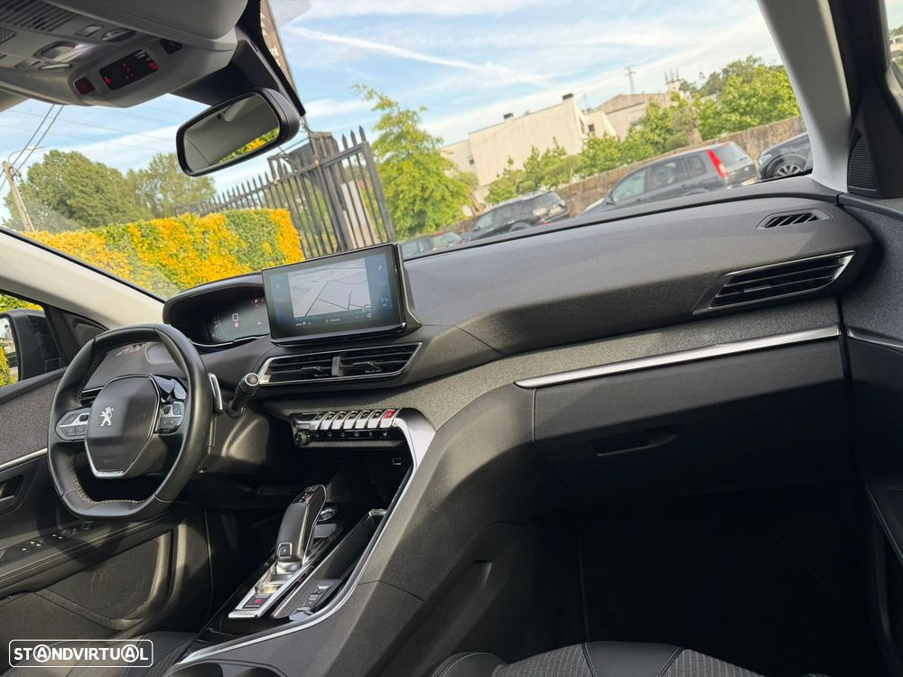 Peugeot 3008 1.2 PureTech Allure Pack EAT8 - 9