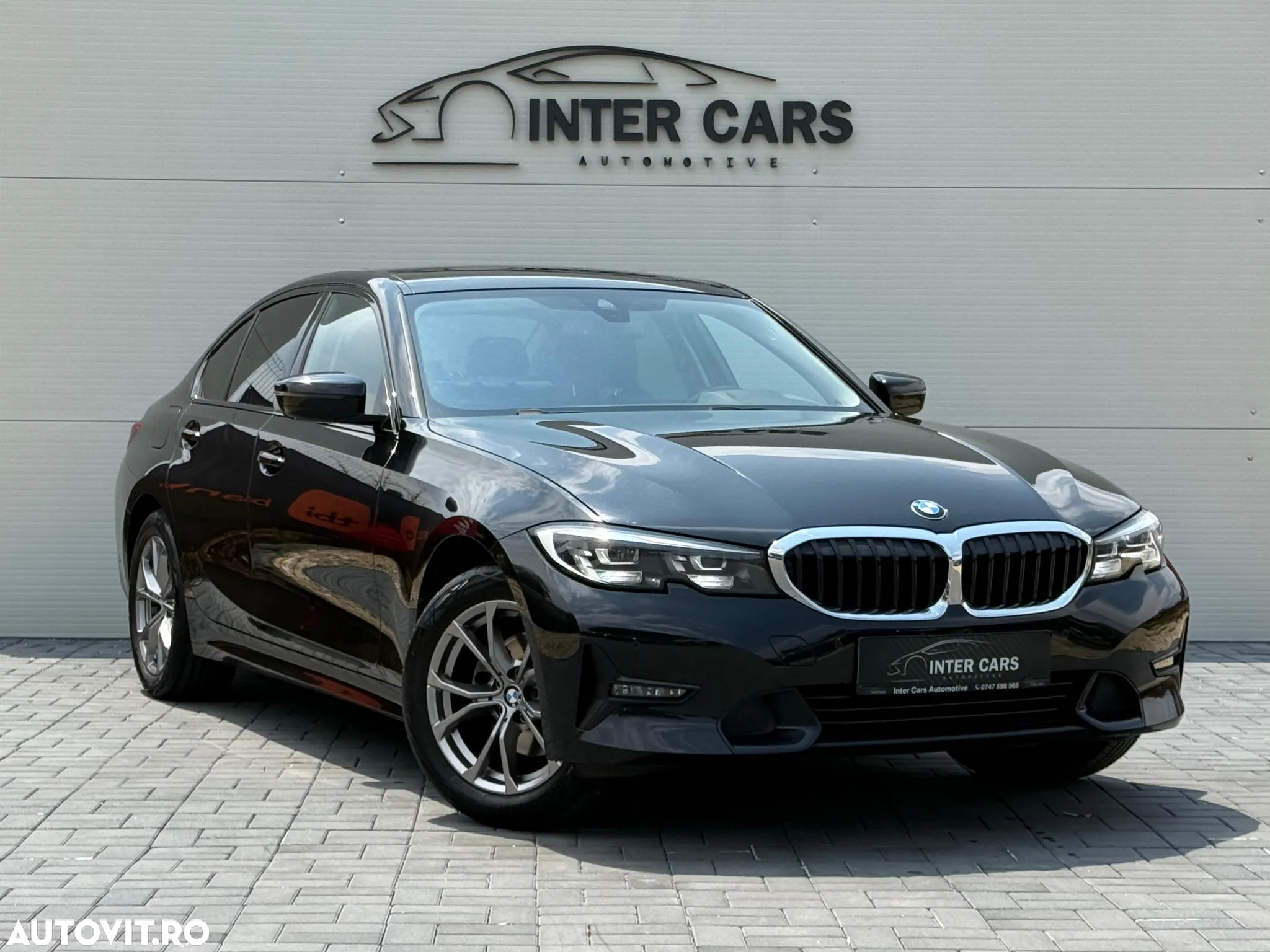 BMW Seria 3 320i xDrive Aut. - 2