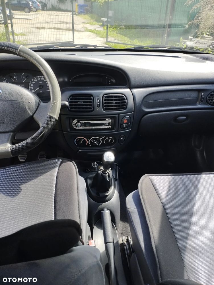 Renault Megane - 2