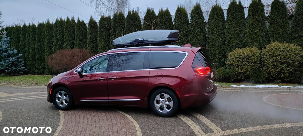 Chrysler Pacifica - 5