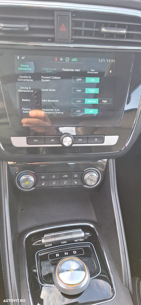 MG ZS EV Luxury - 14