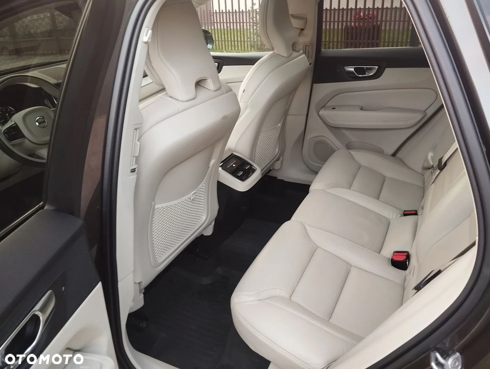 Volvo XC 60 T5 AWD Inscription - 10