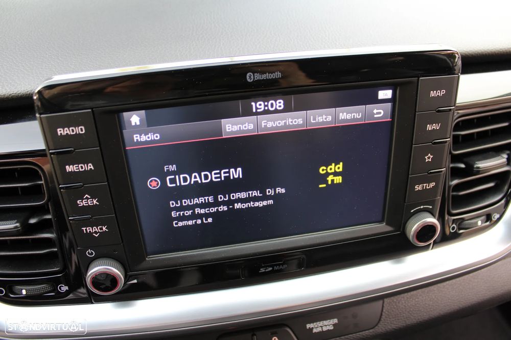 Kia Stonic 1.6 CRDi Easy - 26