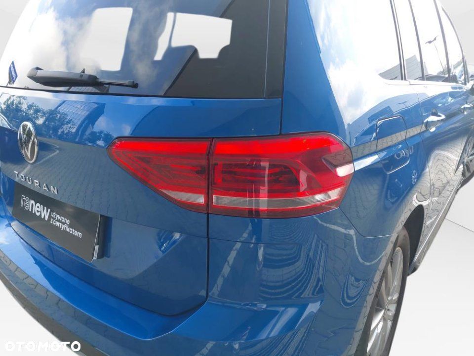 Volkswagen Touran - 10