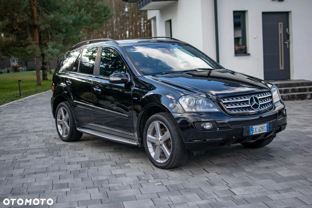 Mercedes-Benz ML 320 CDI 4Matic 7G-TRONIC DPF Edition 10 - 24