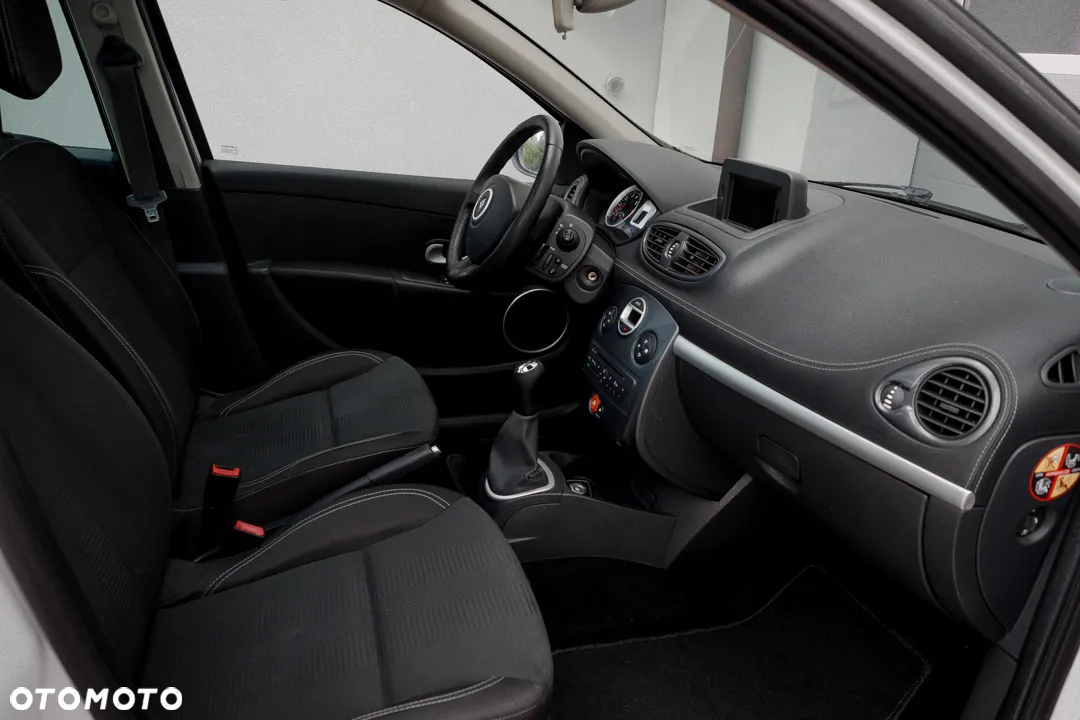 Renault Clio 1.2 16V TCE Night&Day - 24